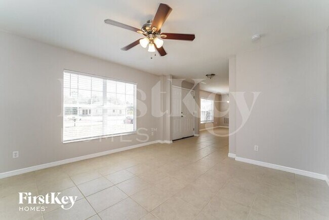 Building Photo - 3863 Atwater Dr
