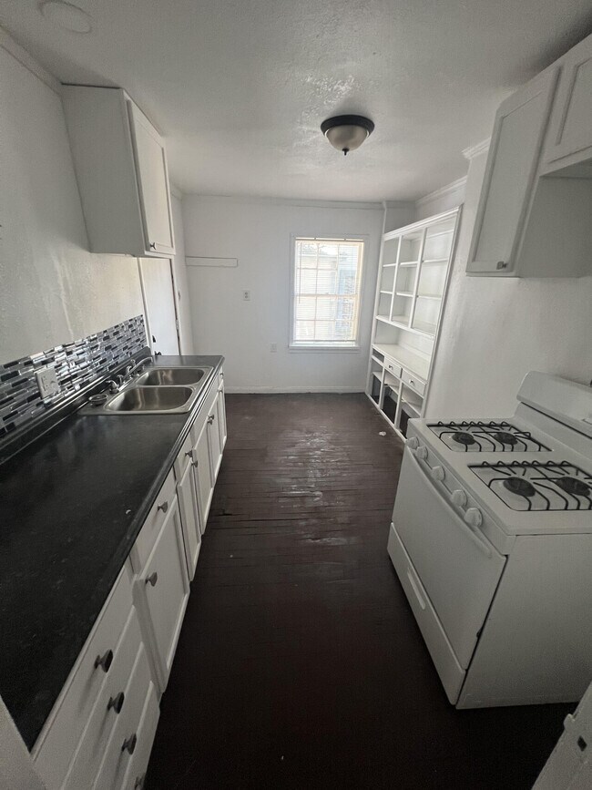Foto del edificio - 1642 N 15A St