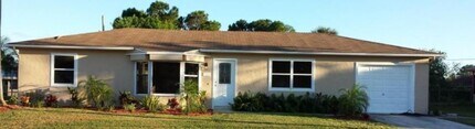 Building Photo - 910 SW Whittier Terrace