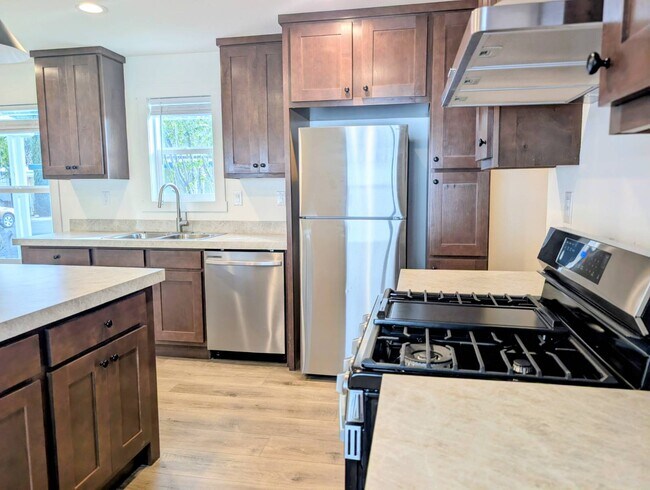 Foto del edificio - 400 Sulphur Bank Dr