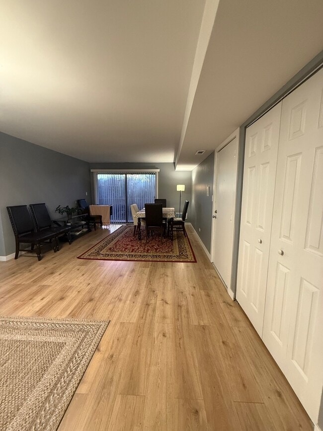 Foto del edificio - 1498 E Ports O Call Dr