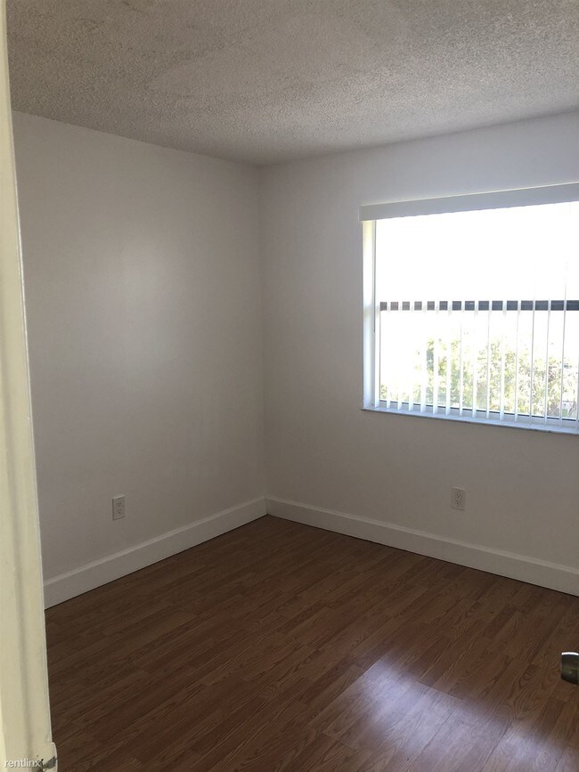 Building Photo - 2 br, 2 bath Condo - Lago Grande Apt 201-1
