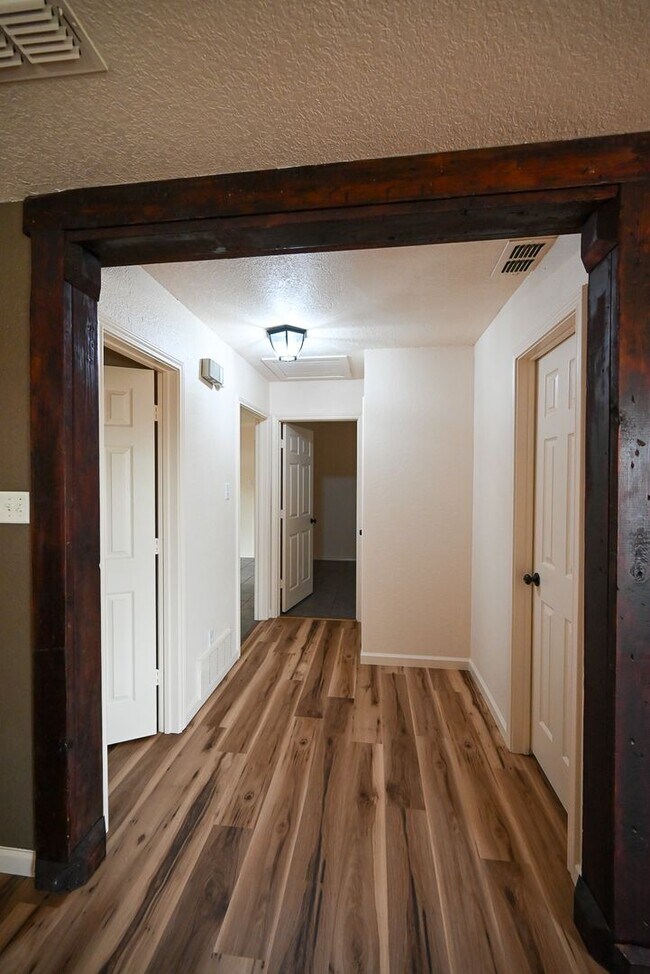 Foto del edificio - Charming 3 Bedroom 2 Bath, Decatur TX