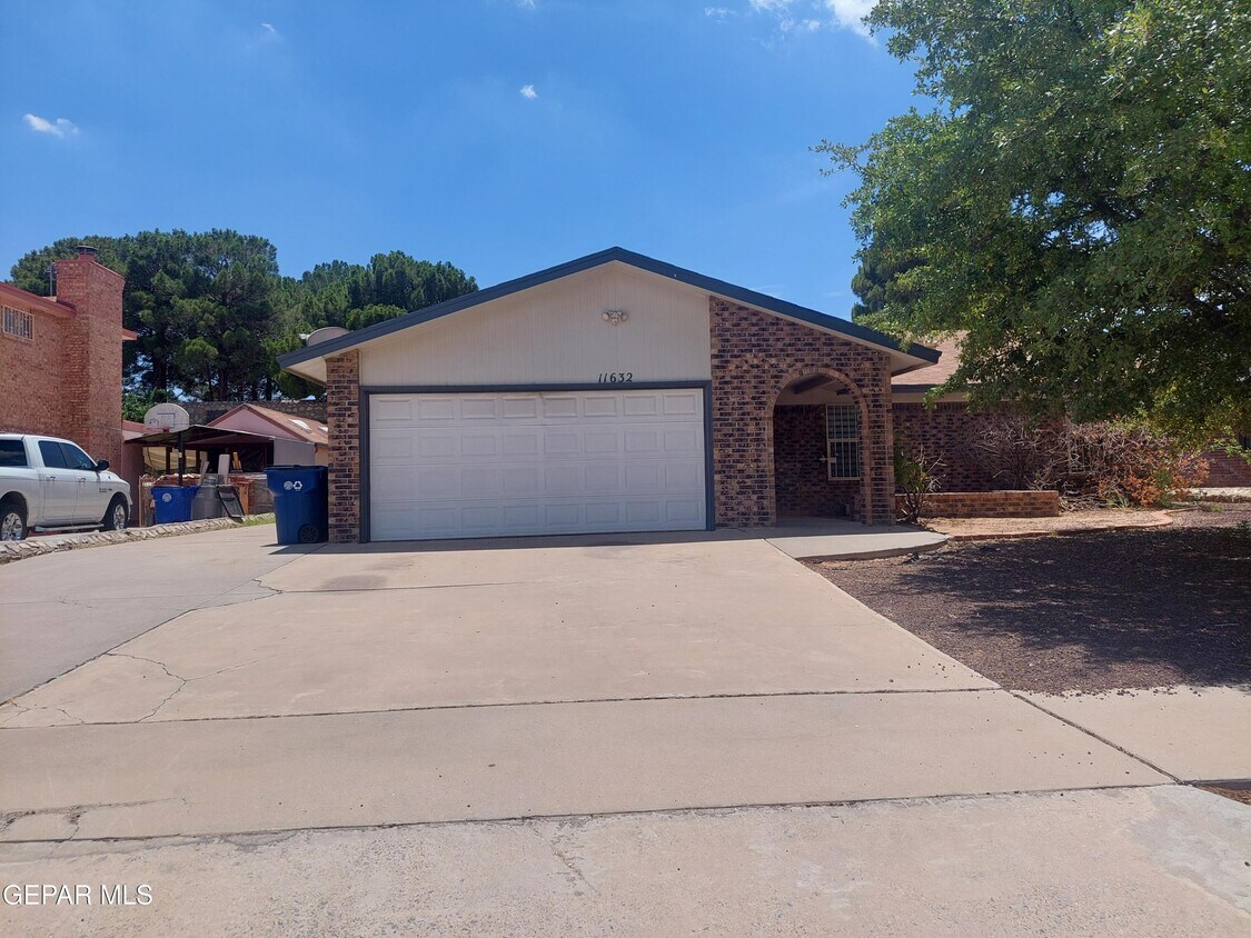 Foto principal - 11632 Rufus Brijalba Dr