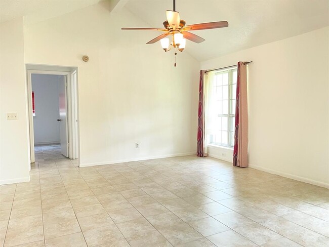 Foto del edificio - 1603 Brook Meadow Dr