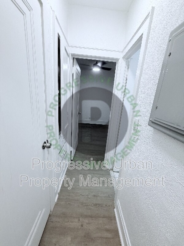 Foto del edificio - 13671 Euclid Ave