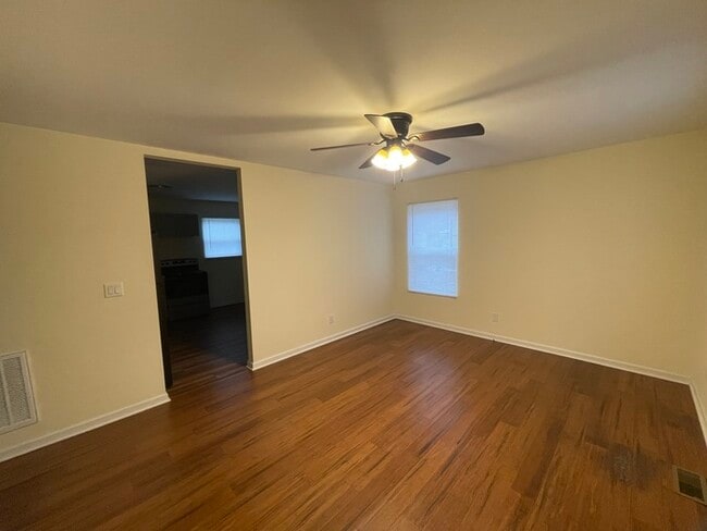 Foto del edificio - 2 Bedroom 1 Bath House Available