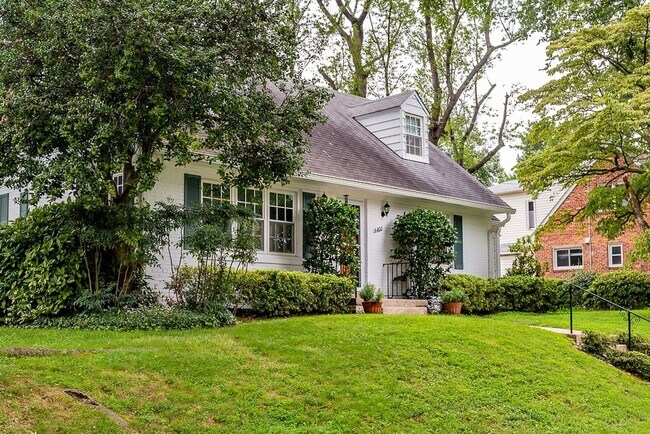 Building Photo - MUST SEE! Cozy Corner Cape in Chevy Chase is Move-in Ready!