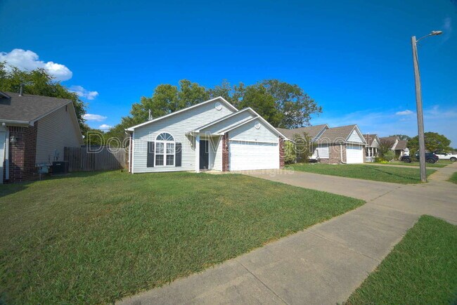 Building Photo - 89 W Fairlane Ct