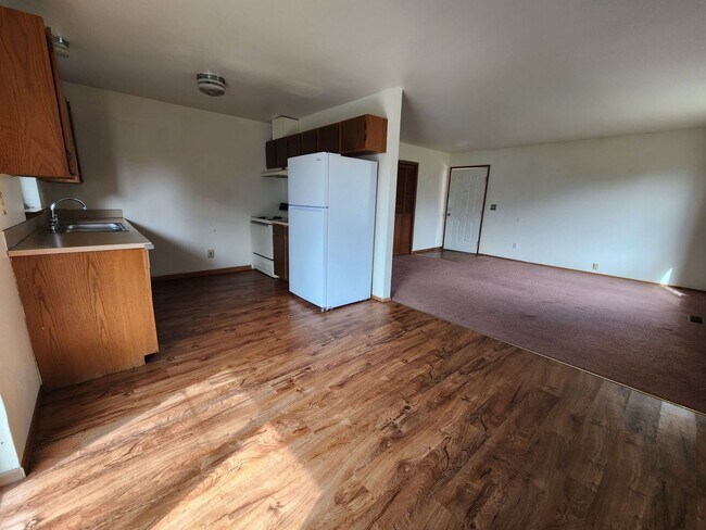 Foto del edificio - September Pre-Lease - 3bed/1bath