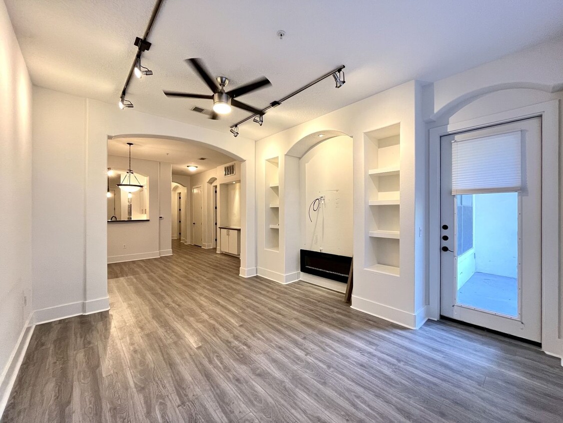 BEAUTIFUL CONDO WITH AMENITIES NEAR VANDER... - BEAUTIFUL CONDO WITH AMENITIES NEAR VANDER...