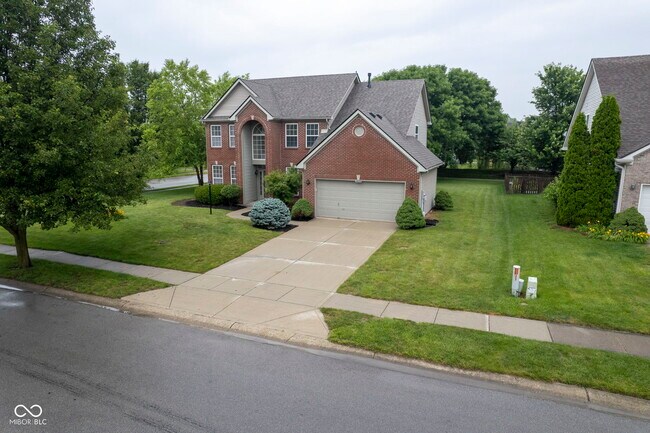 Foto del edificio - 14170 Royalwood Dr