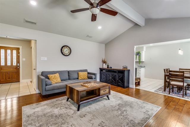 Foto del edificio - 106 Creekside Ln