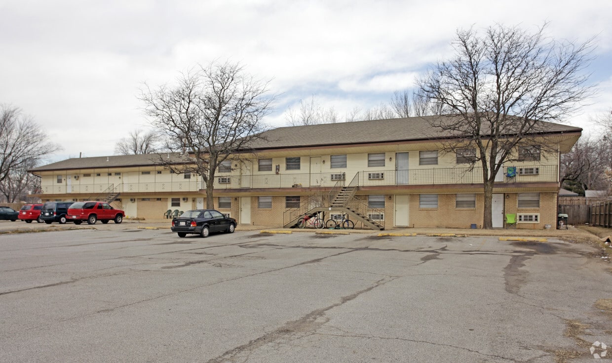 6217 NW 39th Expy, Bethany, OK 73008 Apartments in Bethany, OK