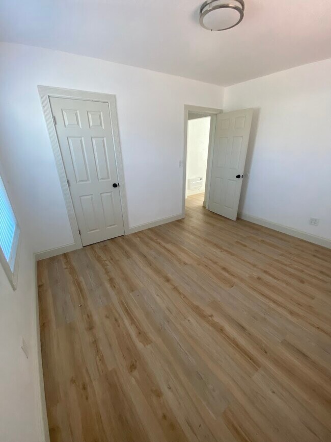 Foto del edificio - 1930 Marin St