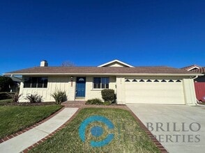 Building Photo - 3076 Governor Dr