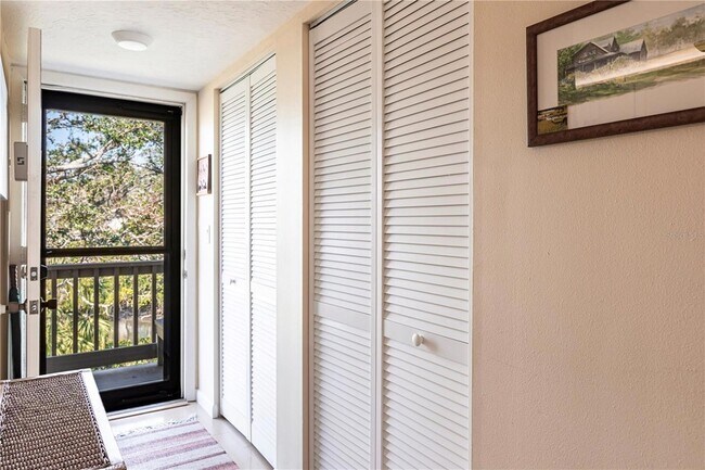 Foto del edificio - 1531 Clower Creek Dr