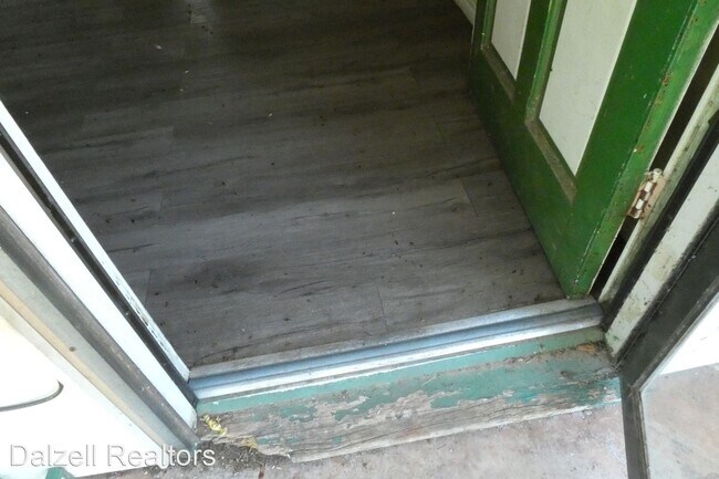 Foto del edificio - 3 br, 1 bath House - 5241 South 7th