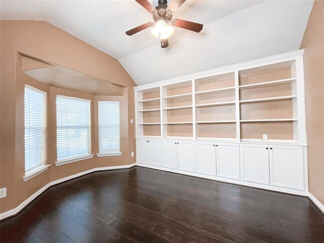 Foto del edificio - 4318 Wellington Grove Ln