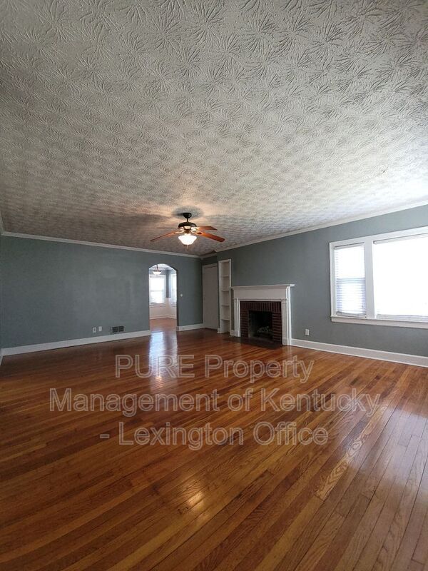 Foto del edificio - 1406 Arlington Dr