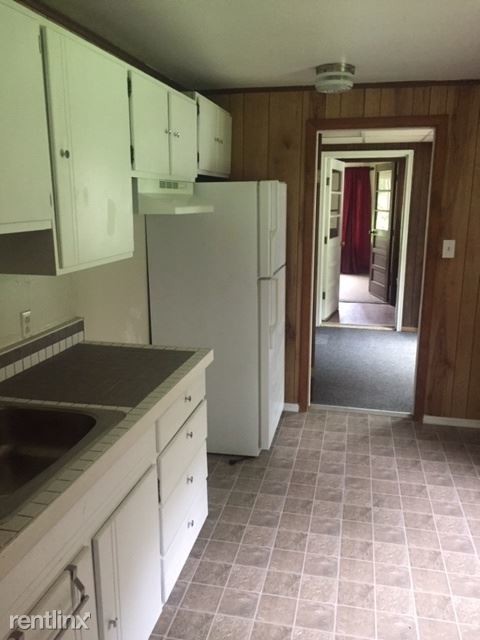 Building Photo - 6 br, 2.5 bath House - 2137 Tyrone Road