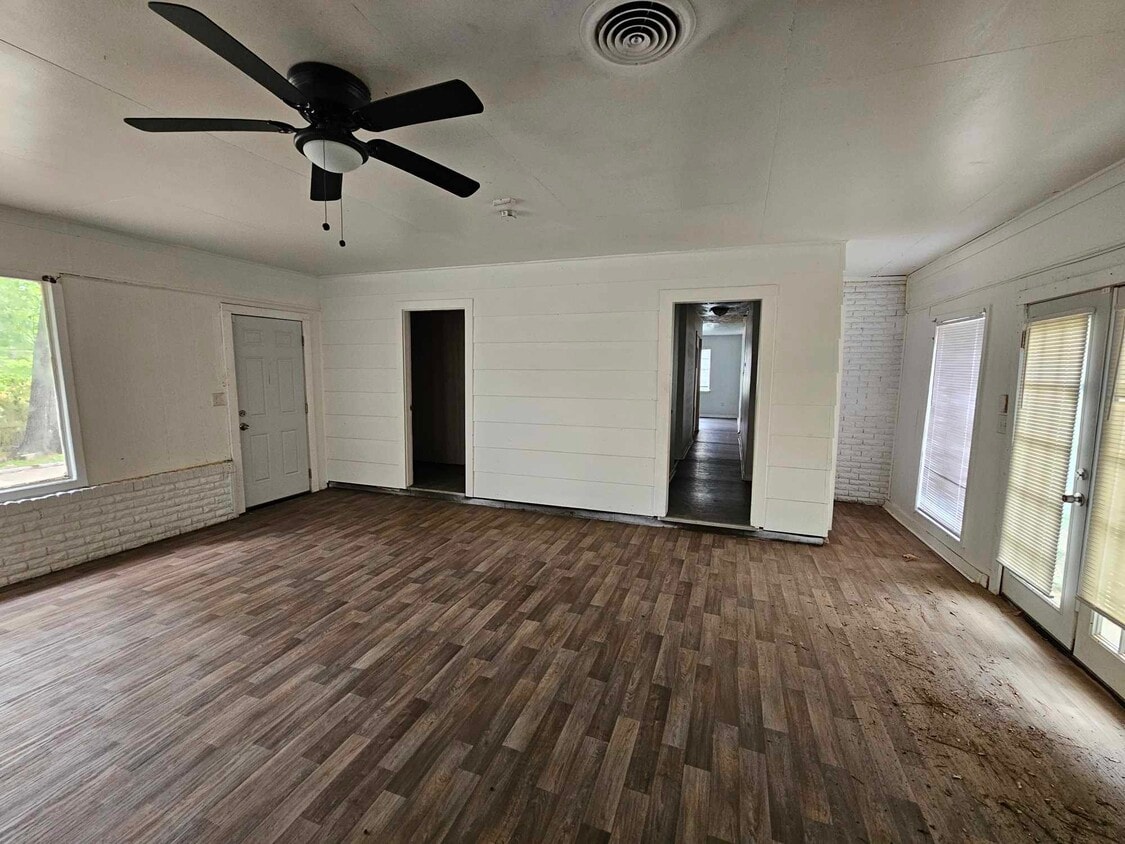 Foto principal - 1776 Shady Ln Dr