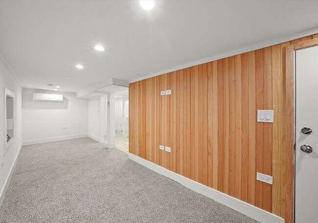 Foto del edificio - 1025 W 31st Pl