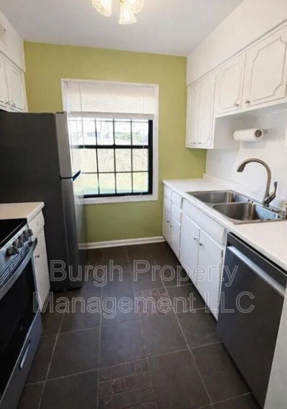 Foto del edificio - 1234 Pennsbury Blvd S