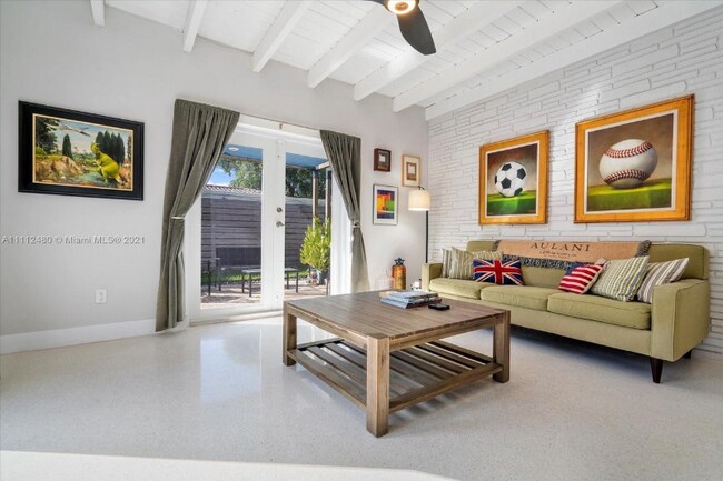 Foto del edificio - 1900 NE 42nd St