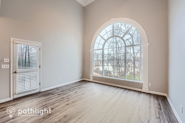Building Photo - 853 White Aster Ct