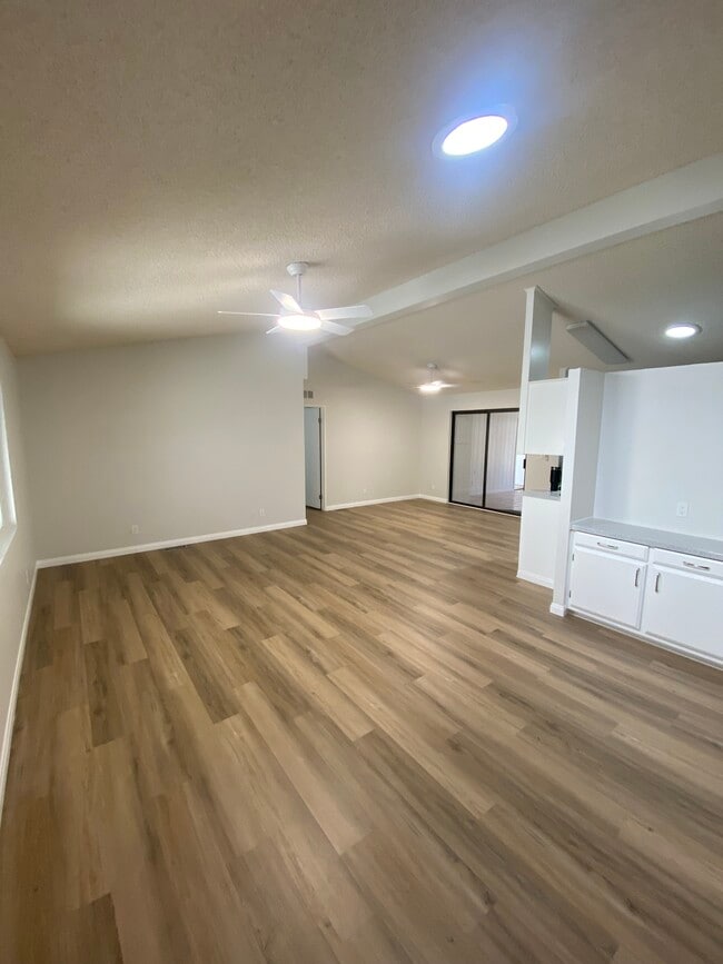 Building Photo - 73240 Adobe Springs Dr