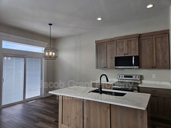 Foto del edificio - 6856 S 9th W