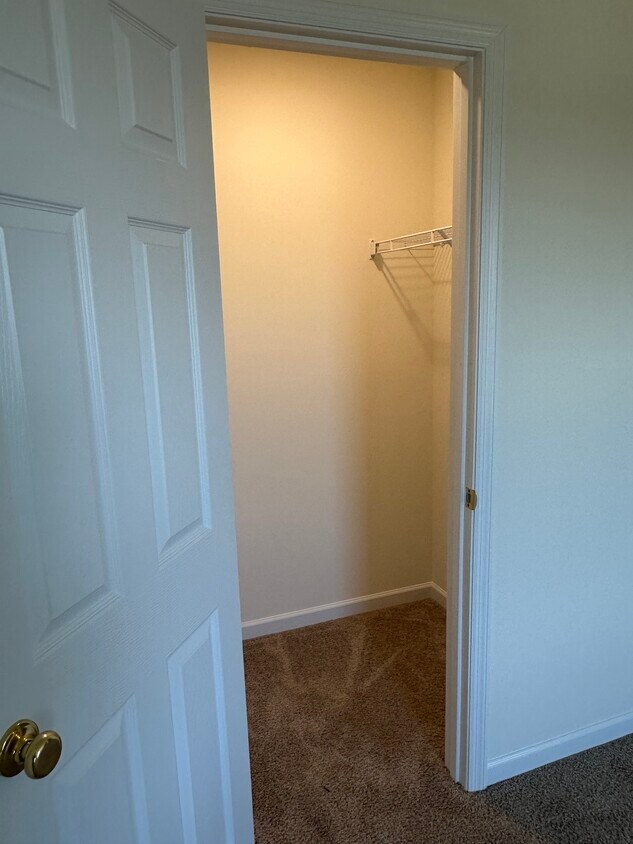 Primary Photo - 707 Courtshire Crossing