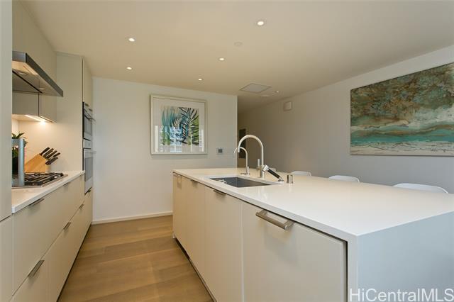 Building Photo - 1388 Ala Moana Blvd