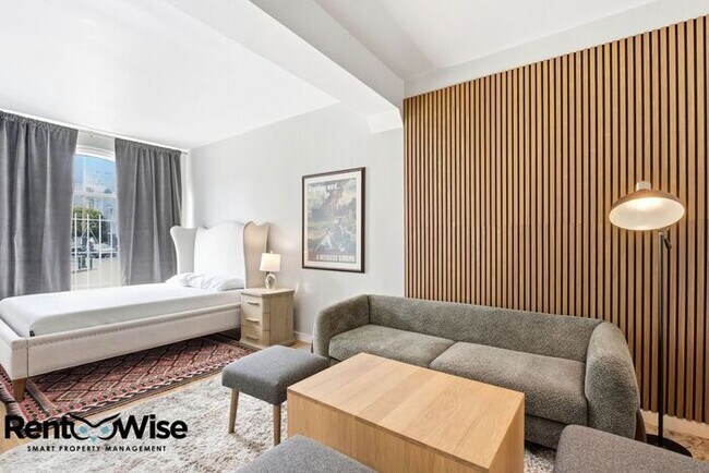 Foto del edificio - ONE MONTH FREE RENT WITH TWELVE MONTH LEASE SIGNING
