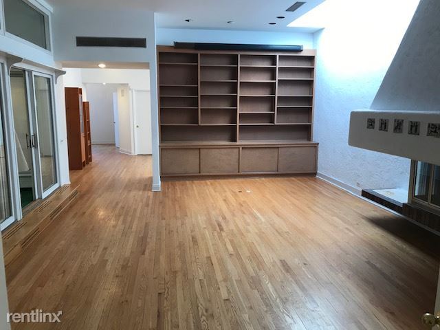 Building Photo - 2 br, 2.5 bath Apartment - 630 W Webster Ave