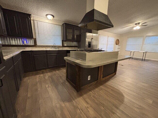 Foto del edificio - 9412 N Elgin Ave