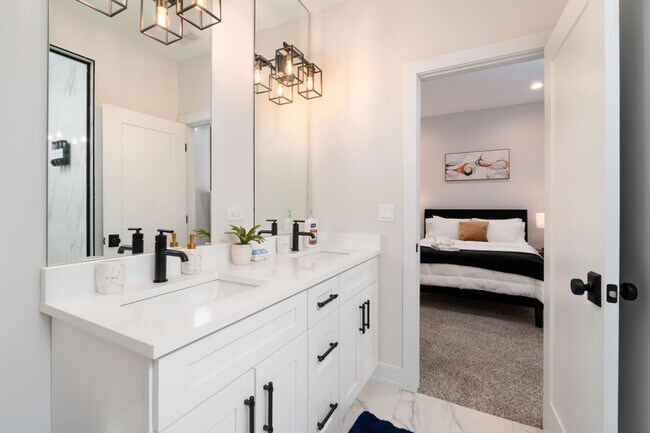 Foto del edificio - 3723 S Giles Ave