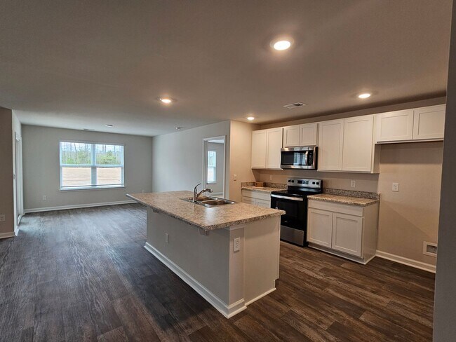 Foto del edificio - 3 Bedroom/ 2 Bath New Construction