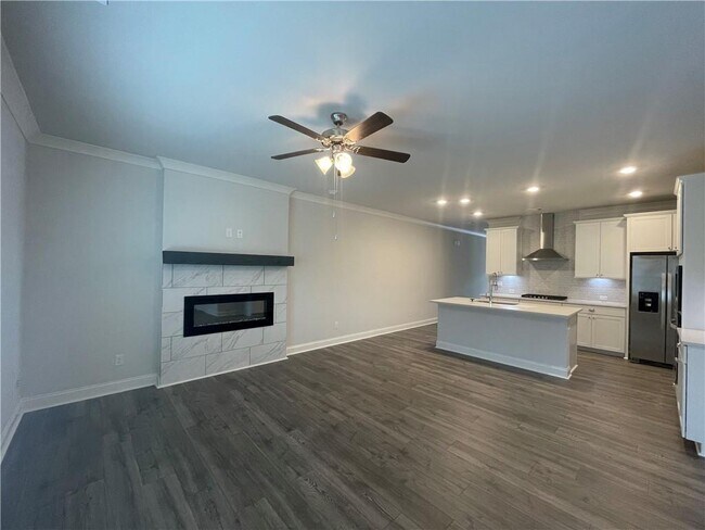 Foto del edificio - 3483 Monarch Ave