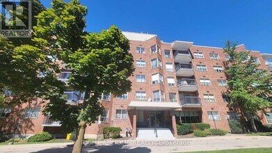 Building Photo - 300 Keats Way