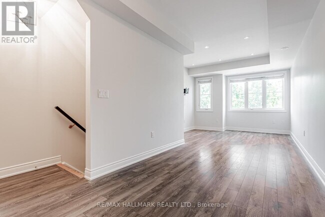 Photo du bâtiment - 380 Hopewell Ave