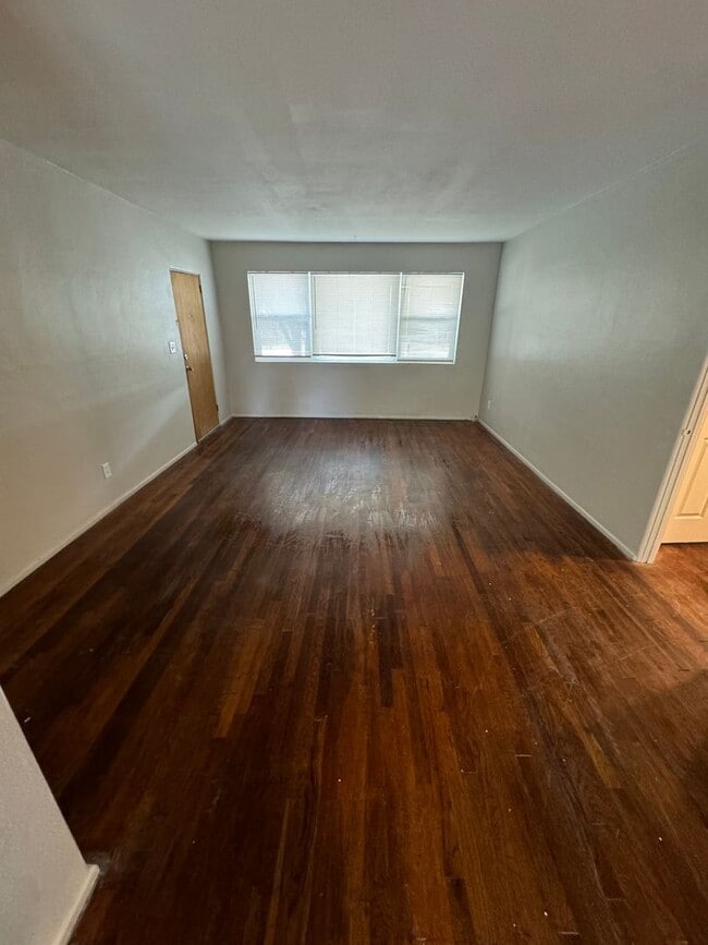 Foto del edificio - 2117 Spring Park Rd