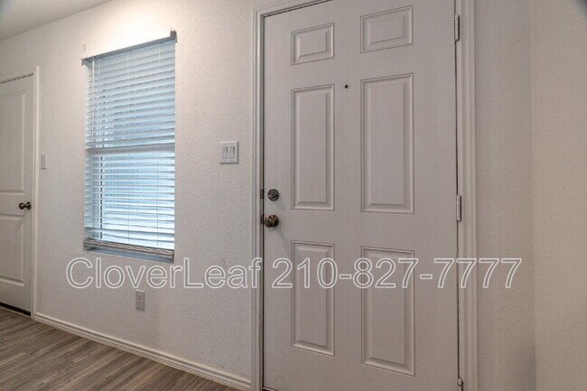 Foto del edificio - 4203 Osmosis Dr