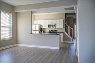 Building Photo - 69 Allandale Dr