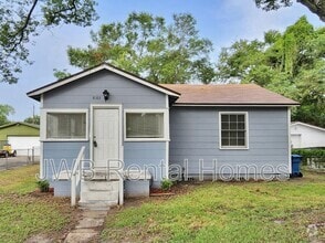 Building Photo - 8182 Lexington Dr