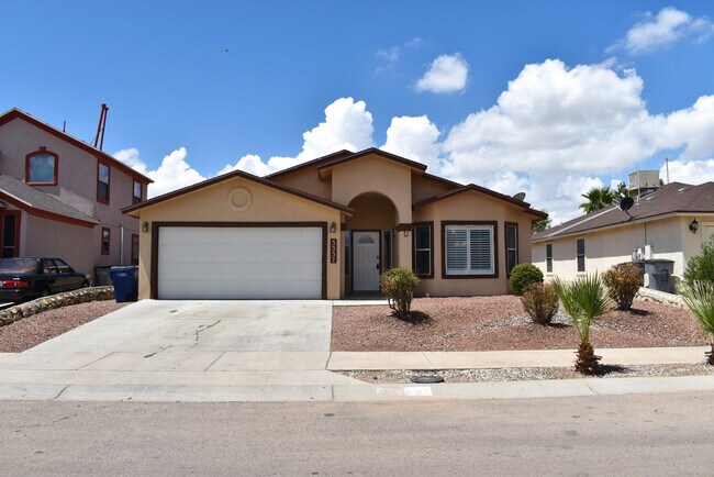 Building Photo - 3337 Tierra Fertil Dr