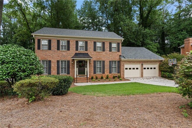 Building Photo - 766 Chesterfield Dr