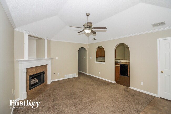 Building Photo - 10148 Cross Valley Dr