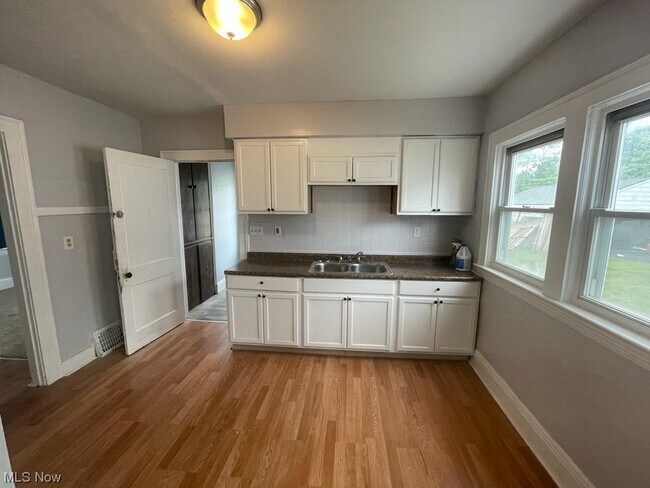 Foto del edificio - 3790 E 146th St
